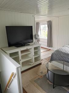 Cozy little house, centrally located in Ed!