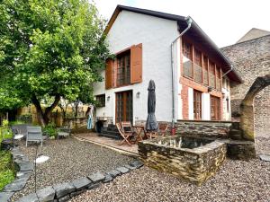 Mosel Winzerhaus an der Lieser - Sonnenterrasse, Weinberge & Nähe Bernkastel-Kues