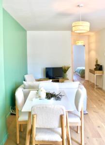 Appartements Terrasse plein sud, confort, clim, 2 mn du Vieux Port : photos des chambres