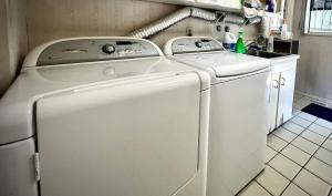 Cozy and spacious room near UBC-2