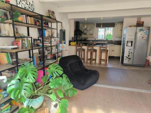 Maison provençale, vue, terrasses et piscine