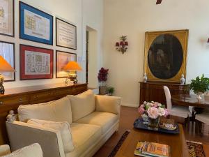 Palazzo Farini Bed & Breakfast