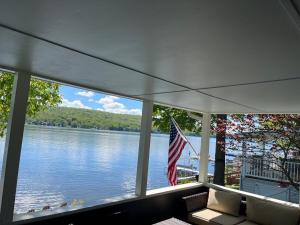 Cottage on Waneta Lake