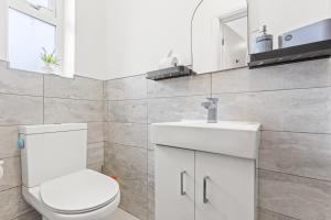 FREE Parking-FAMILIES-COMFORTABLE