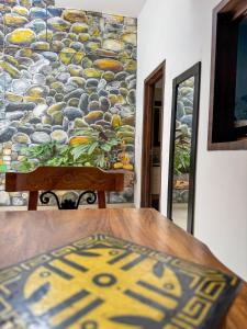 Family Home, 3 minutes from the Airport, parking