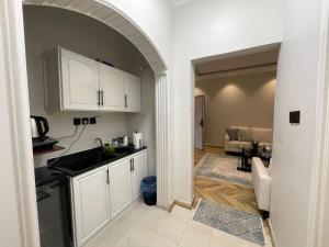 Apartment with a room and a hall in a special location