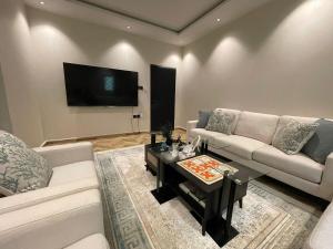 Apartment with a room and a hall in a special location