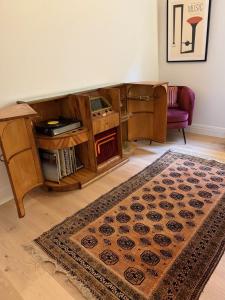 Robsons Residence Art Deco Apartment
