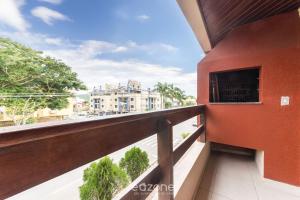 Apto 2qtos churrasq. 400 à praia | Jurerê - JBA202