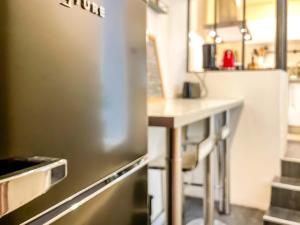 Maisons d'hotes RetroMirabeau - CHAMBRE Suite & APPARTEMENTS de Charme - Localisation Premium : photos des chambres