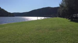 Waterfront Double-Cabin Getaway