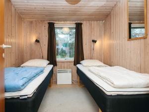 6 person holiday home in Glesborg-By Traum