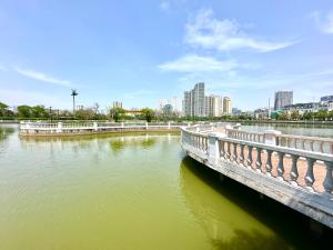 Convenient And Luxury Studio Apt Near Grand Plaza And Vincom Mall In City Centre