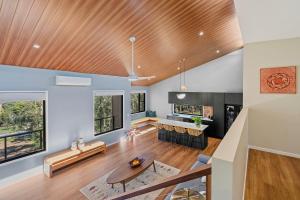 Amara Grove Brisbane Cottage - Come Home to Calm