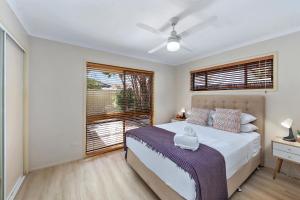 Family and Pet friendly Beachside