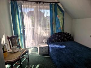Comfortable double room close to the promenade