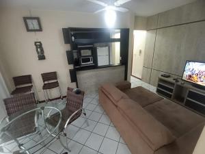 Apartamento Praia dos Ingleses 2 Quartos, Ar, Wi-Fi e Estacionamento