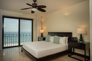 Crocs Resort & Casino