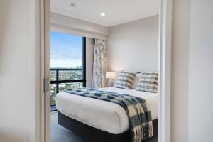 Amazing Ocean Views 1BR w Rooftop Pool Gym Tennis - 4hvězdičkové hotely ve městě Auckland