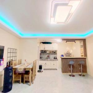 Wynes Tiny House near Royal Farm Resort