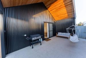 The Salted Shed - 650m to beach