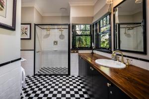 Fern Cottage - Mt Dandenong romance