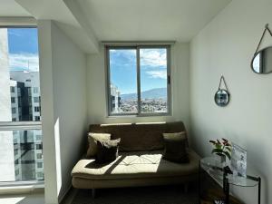 Luxury 12th Floor Apartment with Views - Downtown San Jose Pool and Gym