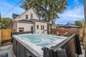 The Swim Spa Spot Near Downtown!