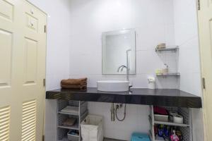 C230 Chill 1BR Sea View, Near Beach & Muay Thai