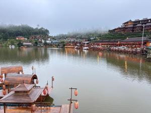 ม่านหมอก รักไทย ManMork RakThai