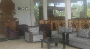 Ma-Oya Retreat
