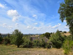 Maisons de vacances Holiday Home in Luzy with Fenced Garden : photos des chambres