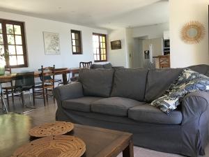 Villas Villa in Berlou with Pool and Vineyards : photos des chambres