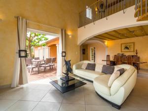 Villas Villa in Rodilhan with Private Heated Pool : photos des chambres