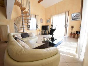 Villas Villa in Rodilhan with Private Heated Pool : photos des chambres