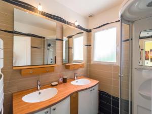 Villas Villa in Rodilhan with Private Heated Pool : photos des chambres