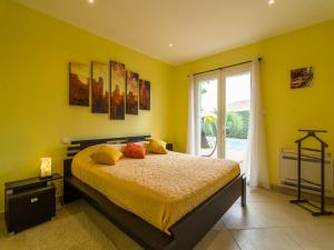 Villas Villa in Rodilhan with Private Heated Pool : photos des chambres