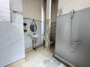 H2 Homestay Old Quarter automatic check-in 1