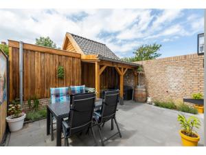 Holiday Home Westkapelle near Beach