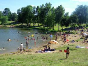Maisons de vacances Family Home in Carsac-Aillac : photos des chambres