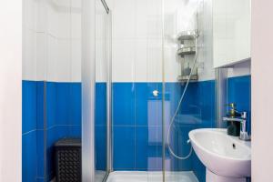 Lazuli Stylish 1-BR Apt W Pool & Balcony in Larnaca