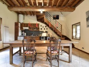 Riverside Retreat in Lantheuil