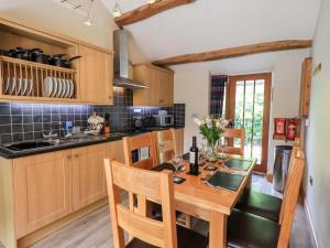 Abbots Reading Mews 1