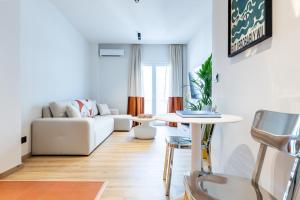 Cozy Apartment steps away from Acropolis and the Metro Station by Lumen Living