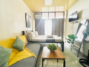 Complete Amenities Cozy Studio with Balcony