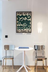 Cozy Apartment steps away from Acropolis and the Metro Station by Lumen Living