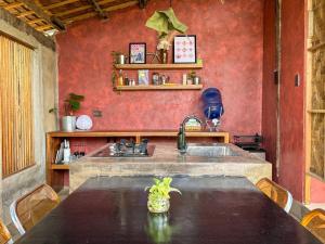 Kismet House Central & Private Cozy Home in General Luna