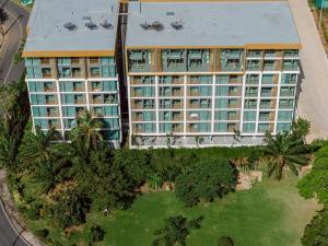 C227 Brand New Condo Near Top Phuket Beach Clubs