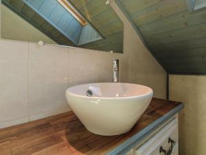 Villas Villa with Pool & Views in Serilhac : photos des chambres