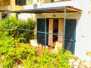 Manto On The Beach Apartments Corfu Greece